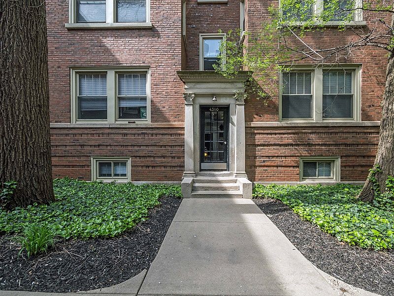 Park Shores - Exterior