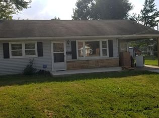 6904 Betsy Ross Dr, Louisville, KY 40272