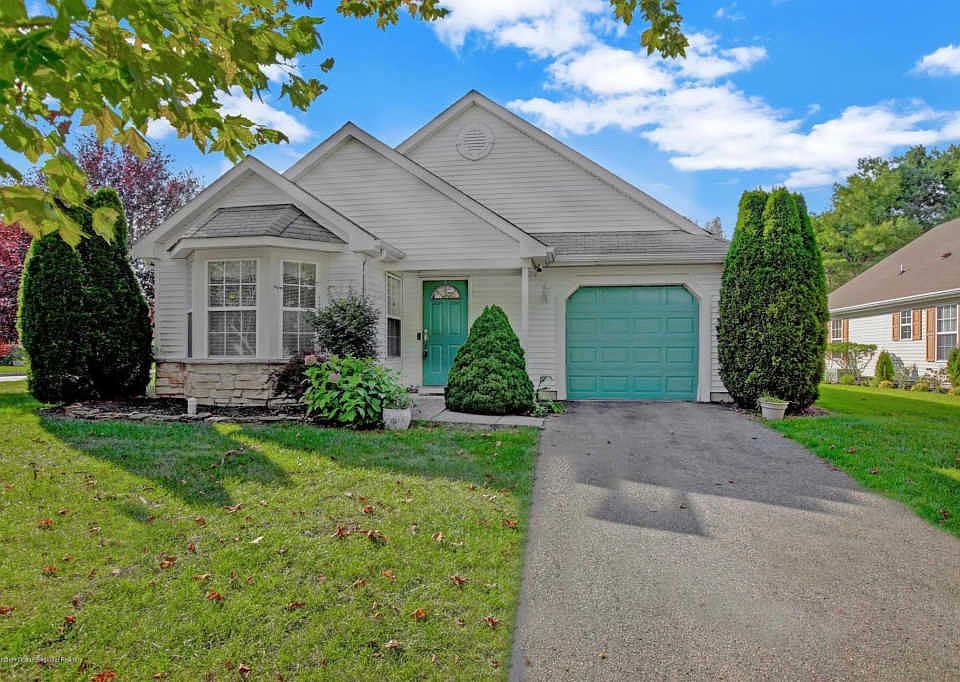 1st image of 22 Round Valley Ct