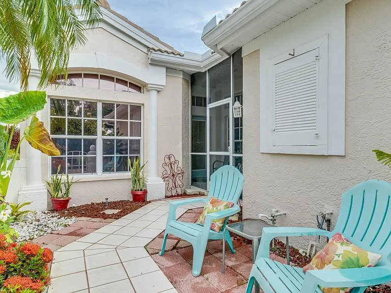 12774 Devonshire Lakes Cir — Photo 3