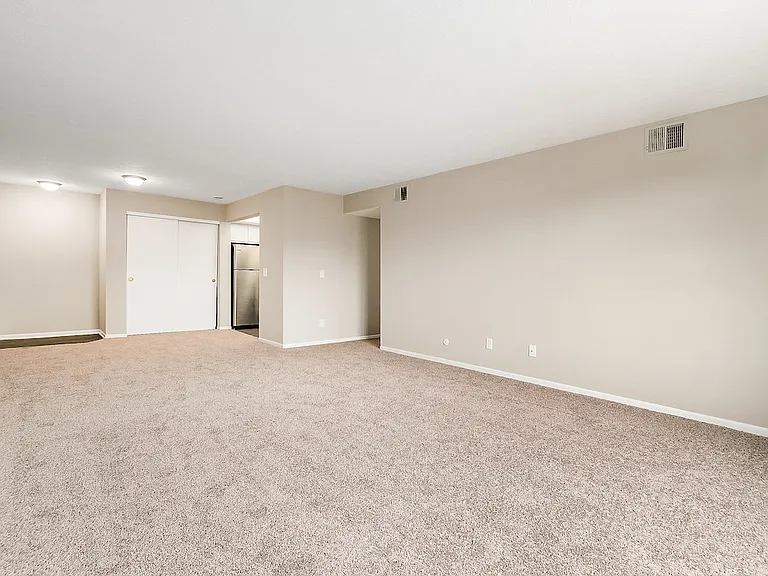 2067 Park Run Dr — Photo 8