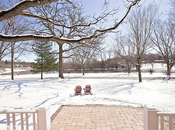 2nd image of 27 Acorn Dr