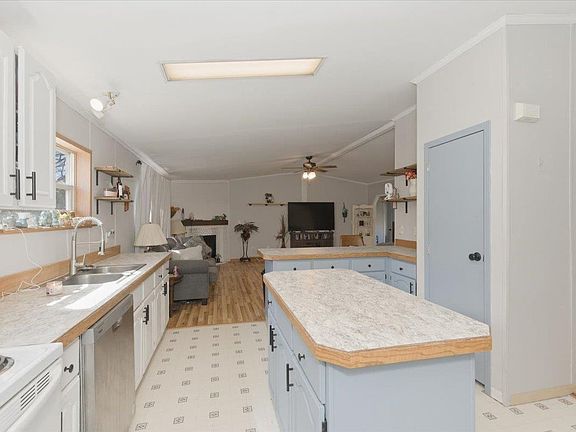 2nd image of 4612 E Valley Brook Rd
