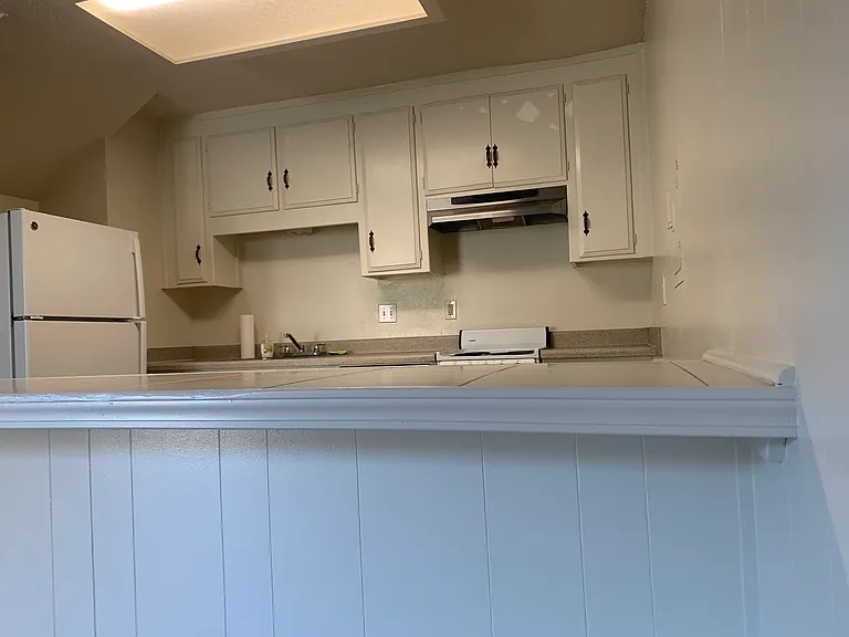 Quiet multi plex walking distance to downtown! For rent — Photo 24