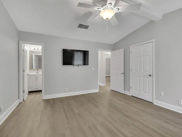 3350 Oak Trees Ct — Photo 20