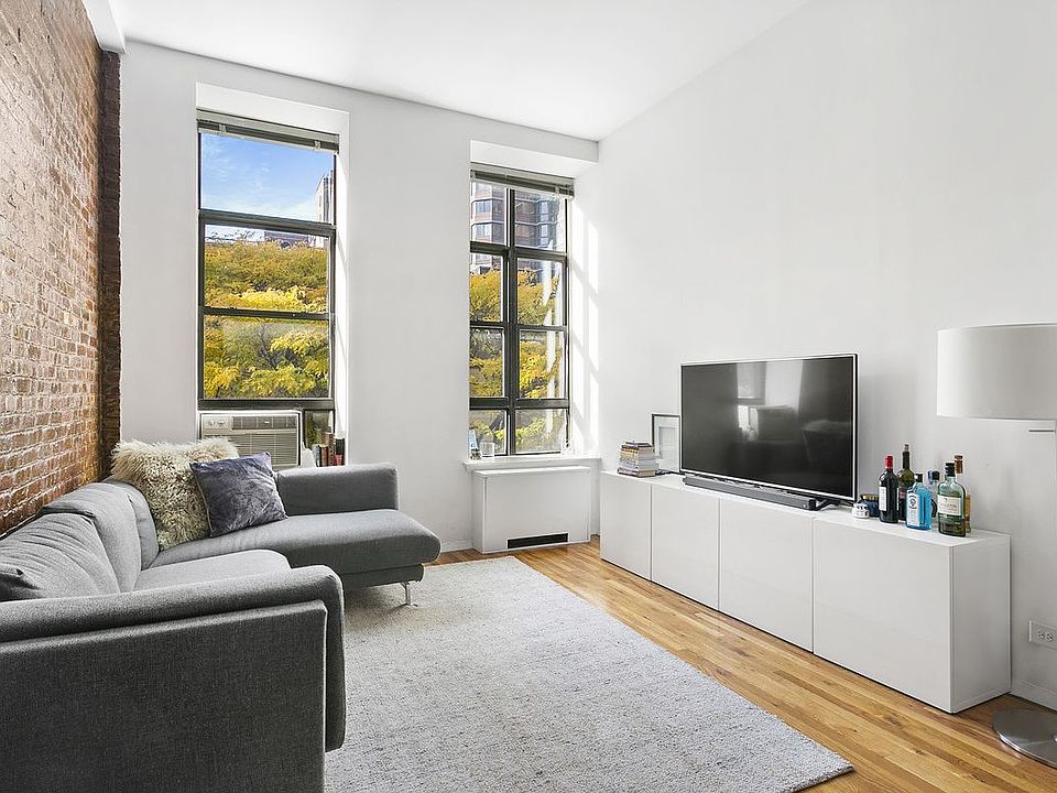 1st image of 215 W 84th St APT 228