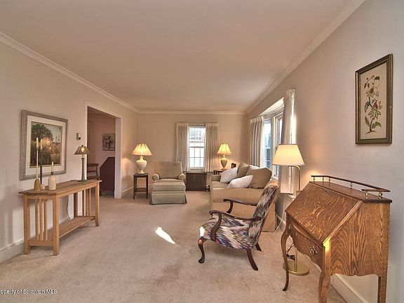 5th image of 738 N Rebecca Ave