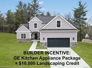 7670 Parashallville Rd, Hartland, MI 48430