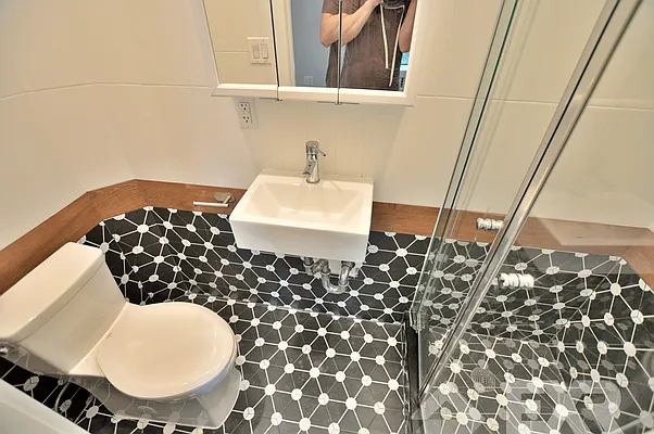 Rented by EXR | media 7