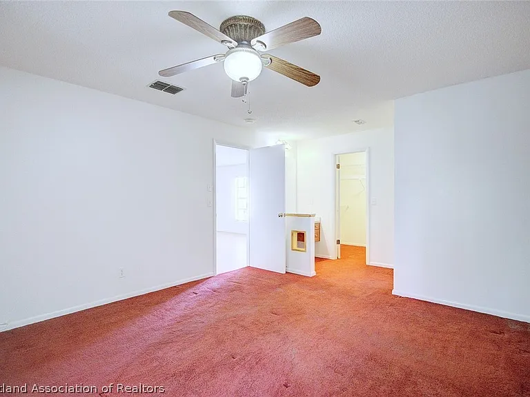 1602 Carrington Ave — Photo 22