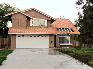 1404 Springline Dr, Palmdale, CA 93550