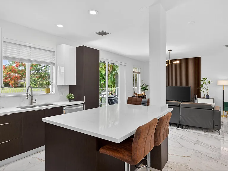 1374 Canary Island Dr — Photo 18