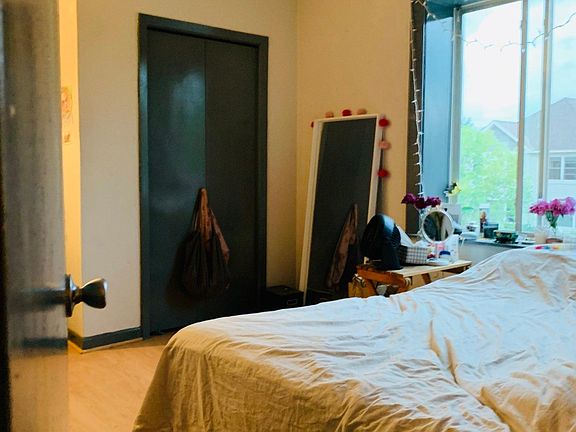 3rd image of 874 Selby Ave APT 3