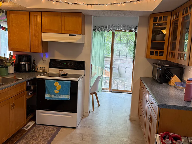 615 W Kirby Ave — Photo 6