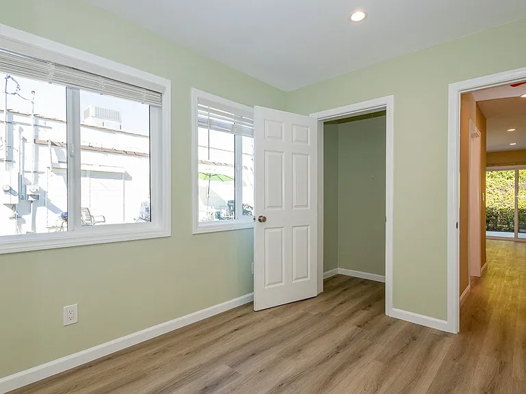 614 S Sycamore Ave — Photo 18