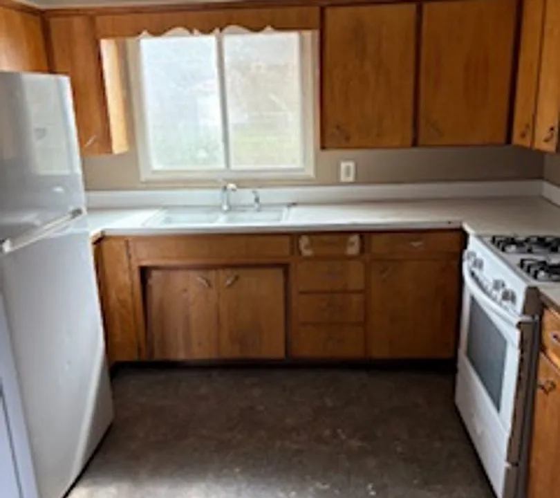 225 Miriam Dr #B