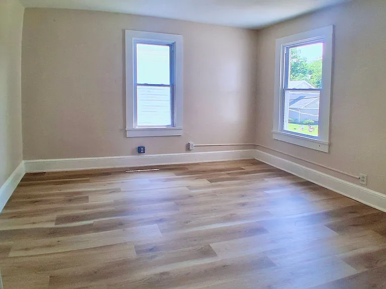 27 Ellis St — Photo 14