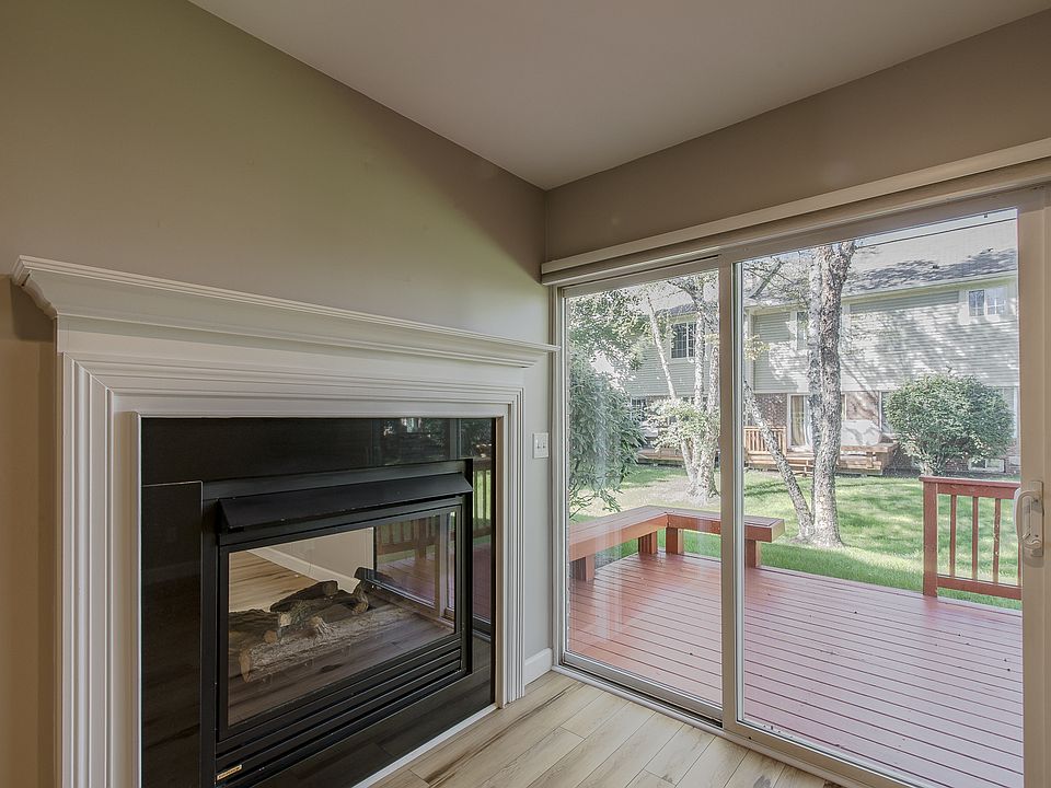 521 James Cir, photo 7