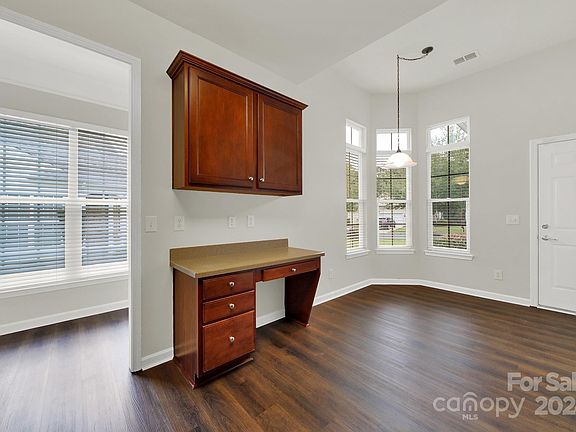 5th image of 19212 Mallard Dr