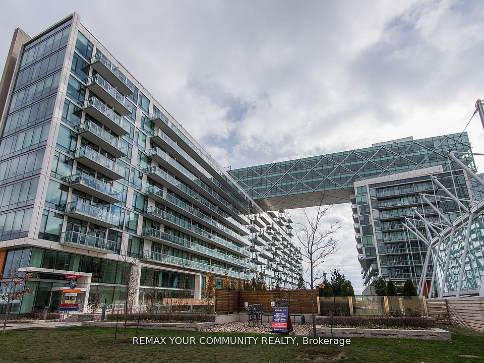 1st image of 39 Queens Quay E #815