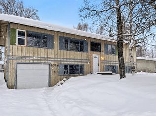 9324 Kavik St, Anchorage, AK 99502