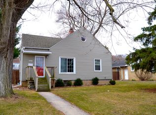 N85W16217 Appleton Ave, Menomonee Falls, WI 53051