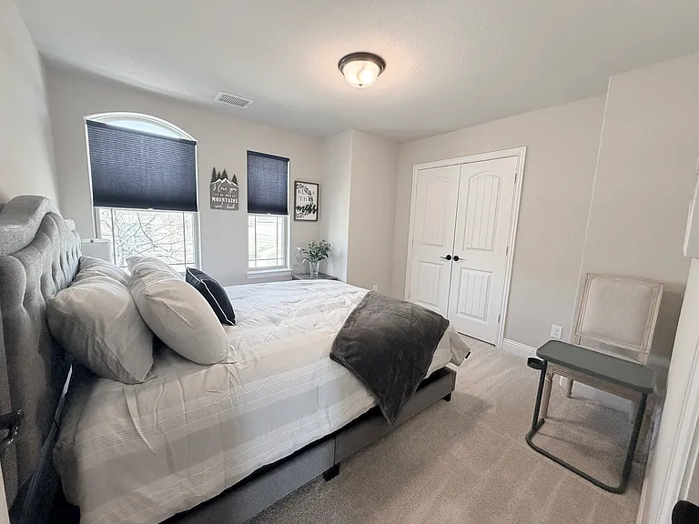 305 Tottenham Ct — Photo 16