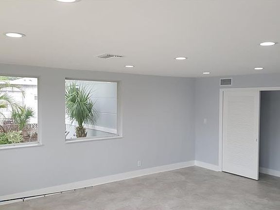 3rd image of 5408 Aloha Dr
