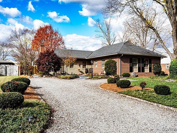 3rd image of 2108 Buckeye Dr