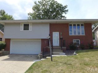 7503 N Piccadilly Pl, Peoria, IL