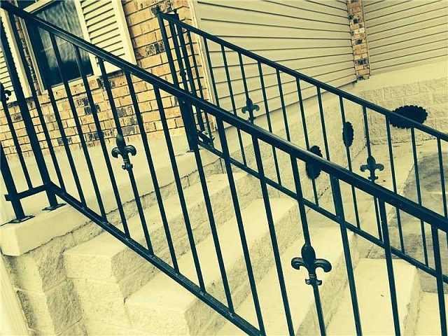 1st image of 524 Grovewood Dr