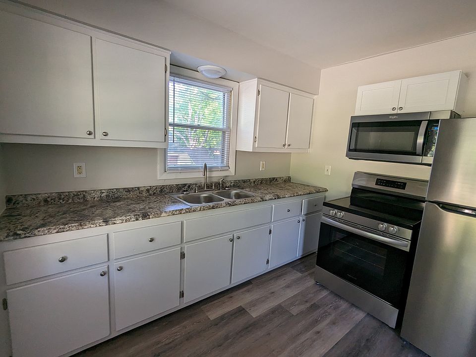 1st image of 1304 Douglas Ave #3