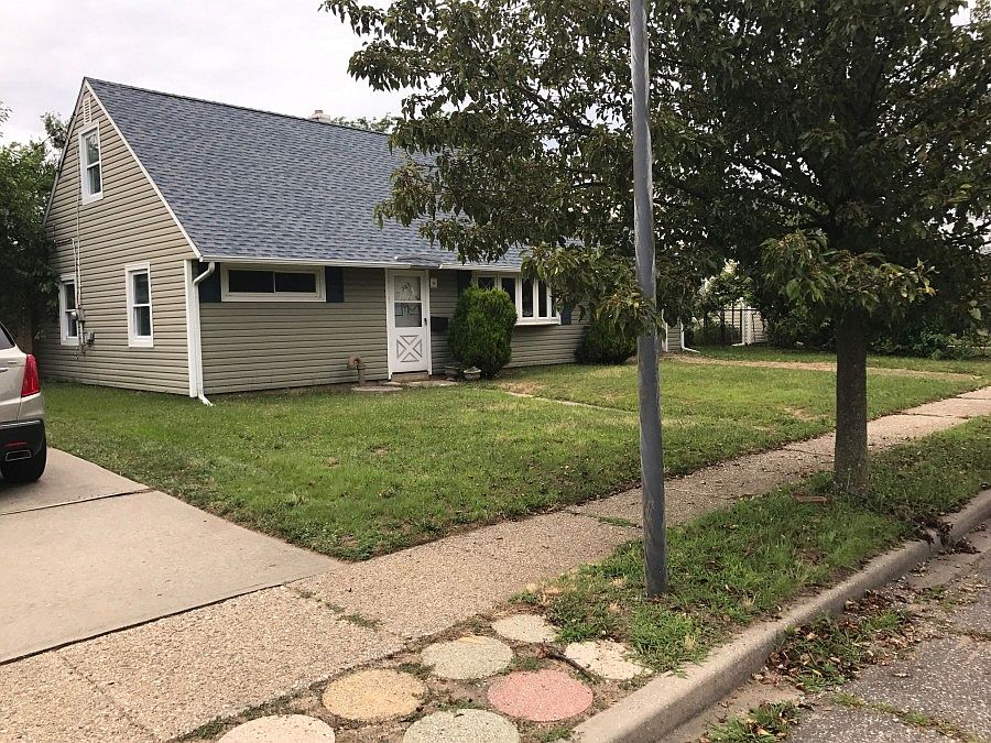 2nd image of 50 Southberry Ln