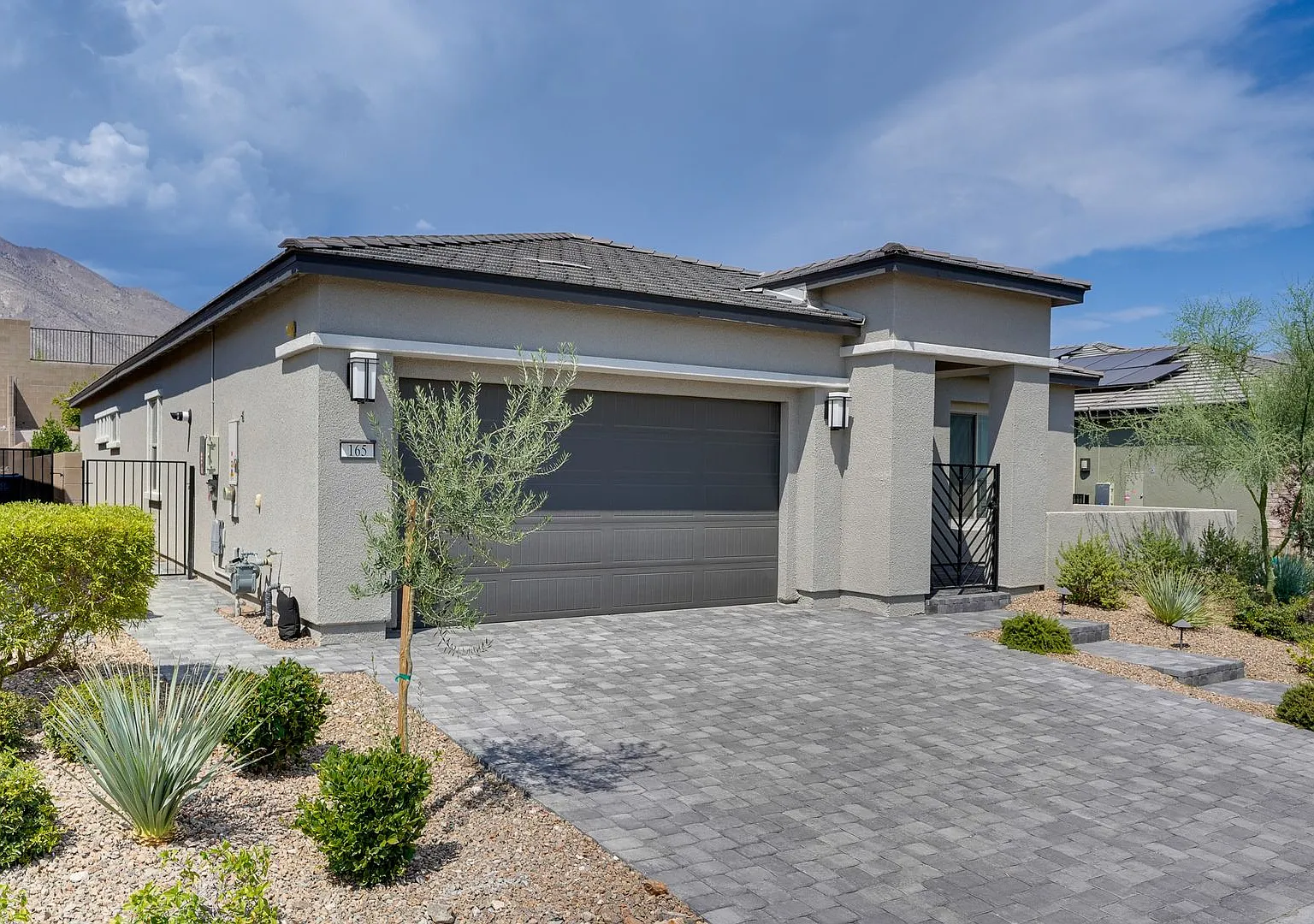 Beautifully Fully Furnished 4 Bedroom 3.5 Bath Home In 89138 — Photo 3