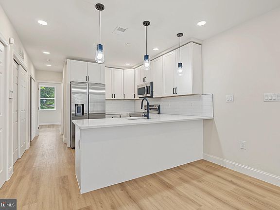 3rd image of 1242 N 15th St #1