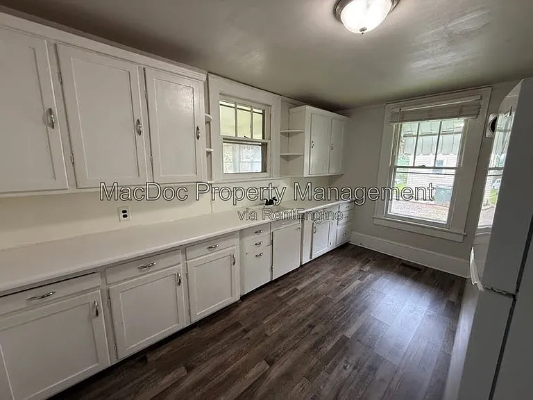 1013 Terrace St — Photo 16