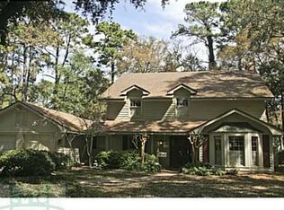 9 Tomachichi Ln, Savannah, GA 31411