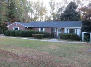 220 Old Lowe Rd, Spartanburg, SC 29303