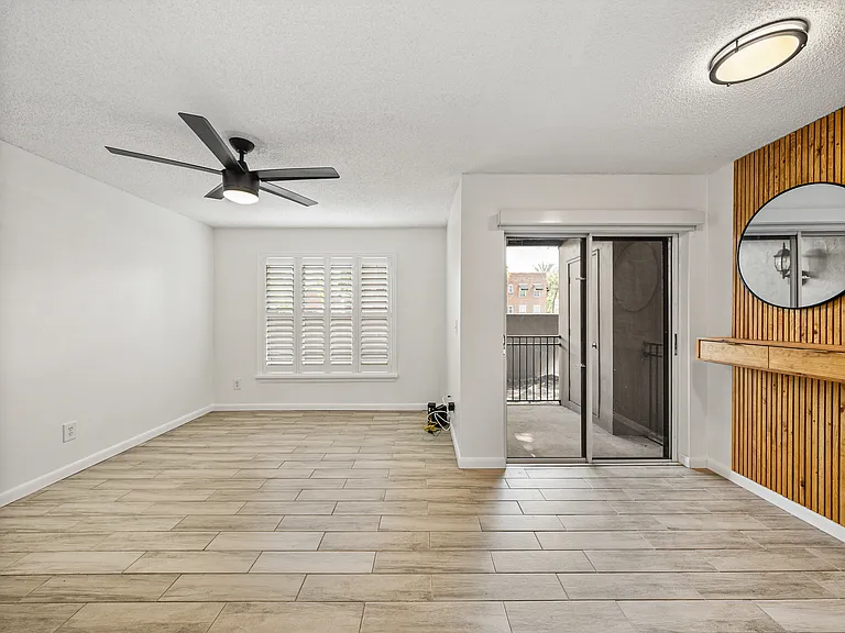 607 S Westland Ave #17 — Photo 7