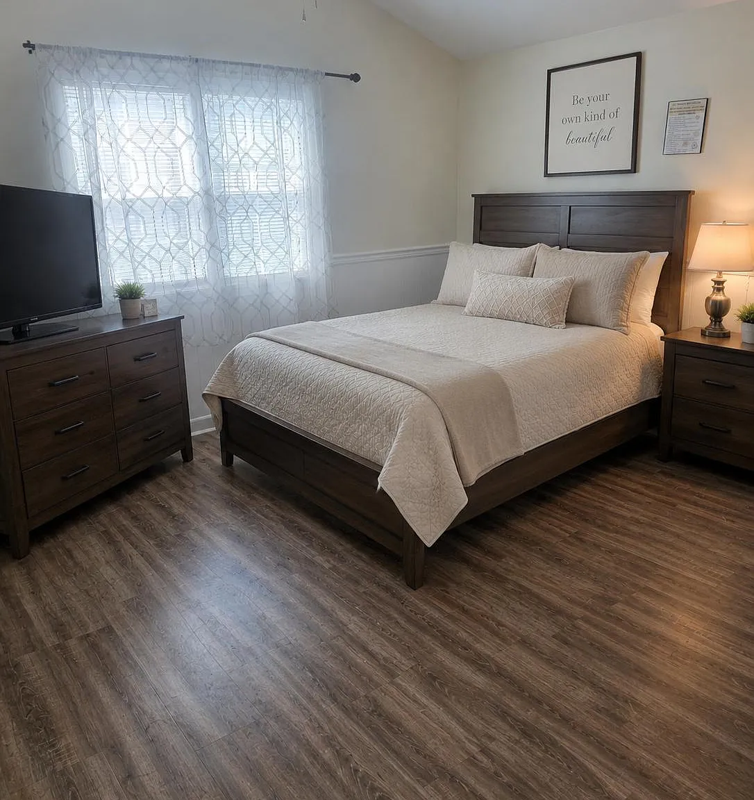 2 bed, 2.0 bath, 807 sqft, $1,139 — Photo 1
