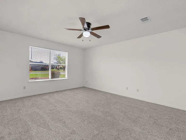 9568 Brentwood Blvd — Photo 30