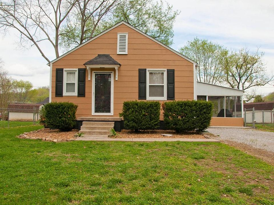 1st image of 111 Woodmont Cir