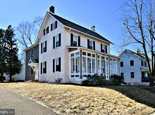 62 W Clymer Ave, Sellersville, PA 18960