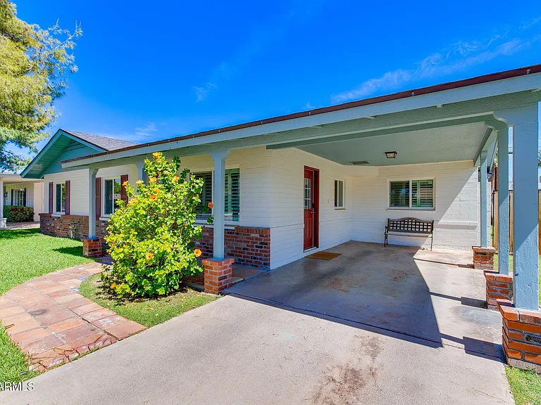 3412 E Turney Ave — Photo 5