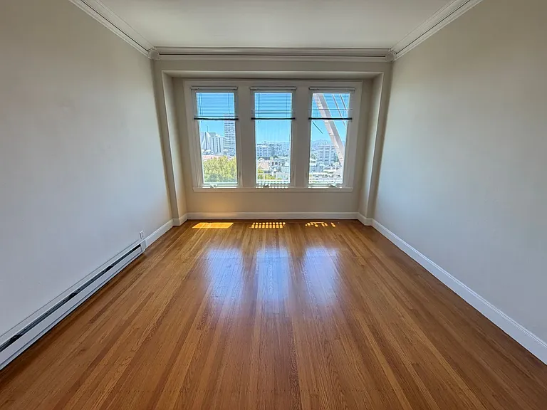 2065 California St #7061R — Photo 11