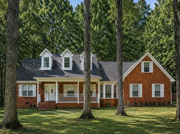 7944 Woodhill Cove Ln, Denver, NC 28037