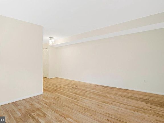 3rd image of 4407 Falls Bridge Dr Unit C