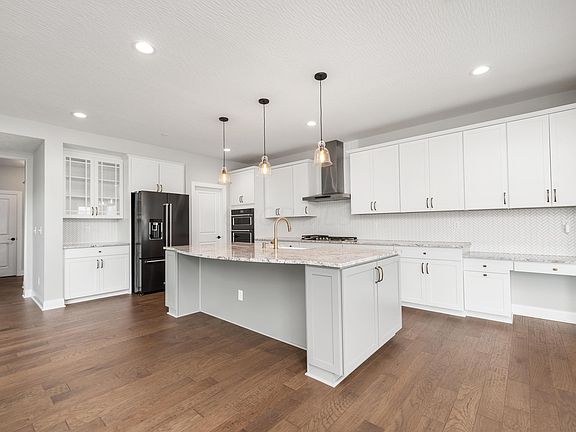 2nd image of 5789 Benton Ln