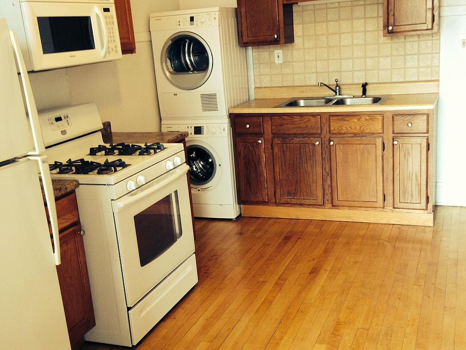 1st image of 3845 N Lincoln Ave