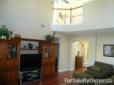 5th image of 2326 Greenfield Cir